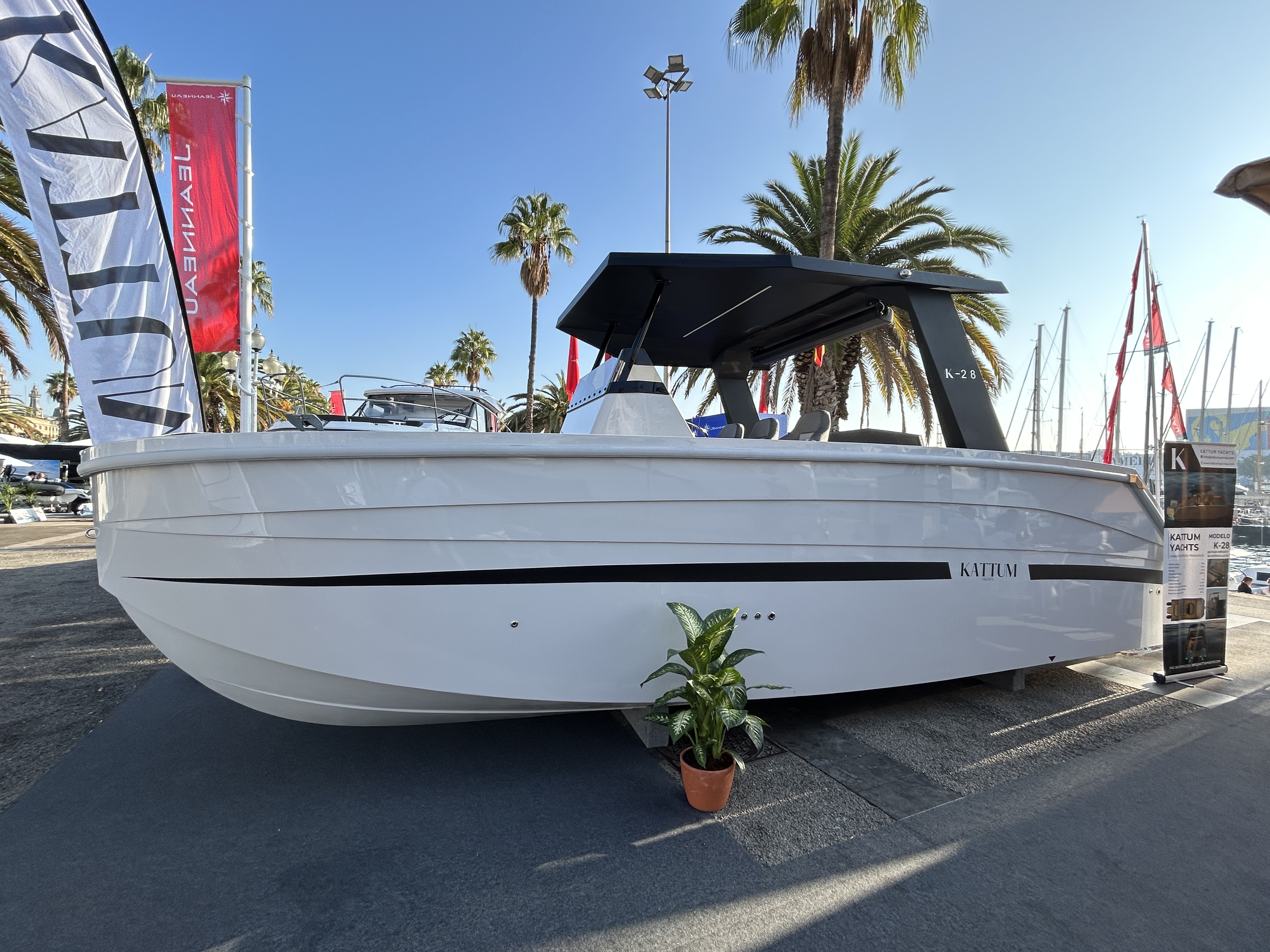 barco puerto de perfil